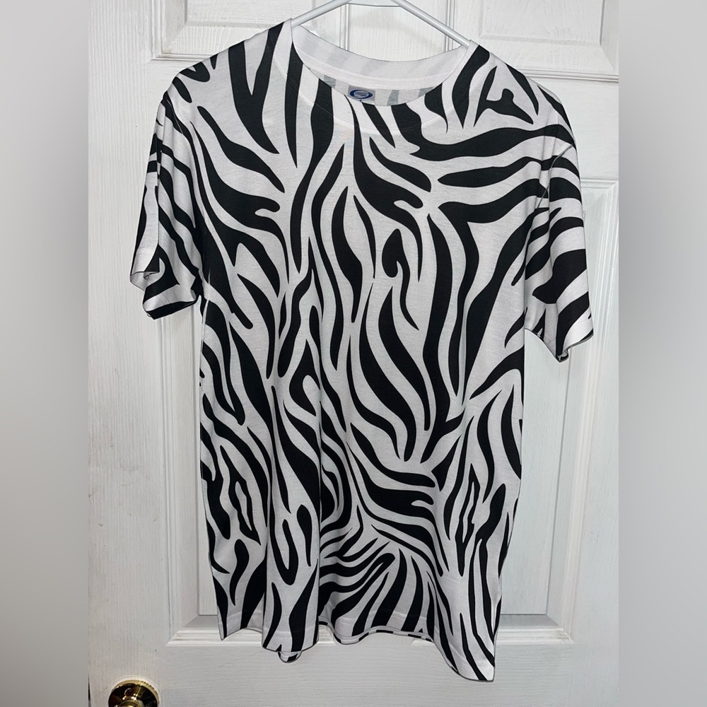Black and White Zebra Print Short Sleeve Tee